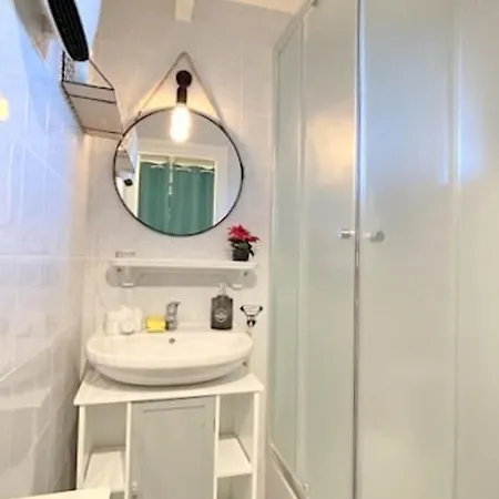 Apartman Paisible Pres De La Avec Parking - Fr-1-529-42 *