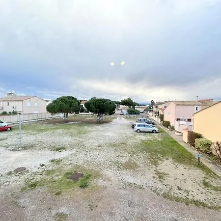 Paisible Pres De La Avec Parking - Fr-1-529-42 *