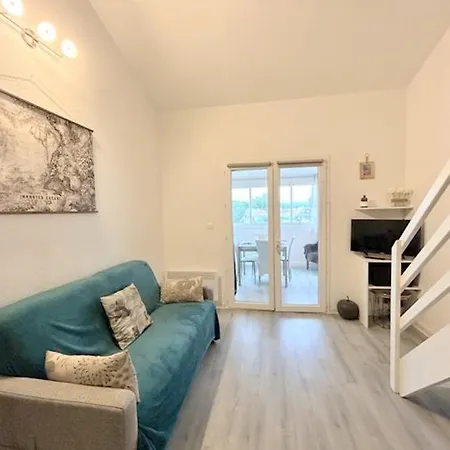Paisible Pres De La Avec Parking - Fr-1-529-42 Apartmán